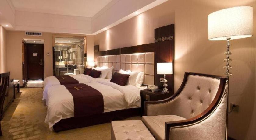 Telecom Hotel Guilin Exterior photo